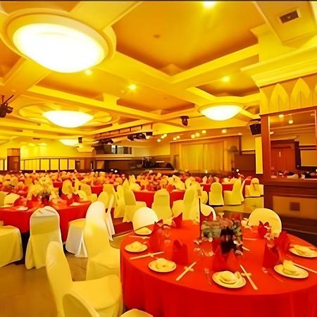 Hotel Banjarmasin International 外观 照片