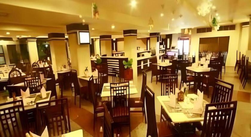 Hotel Banjarmasin International 外观 照片