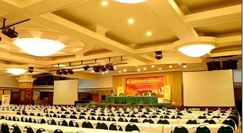 Hotel Banjarmasin International 外观 照片