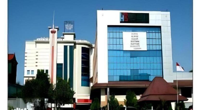 Hotel Banjarmasin International 外观 照片
