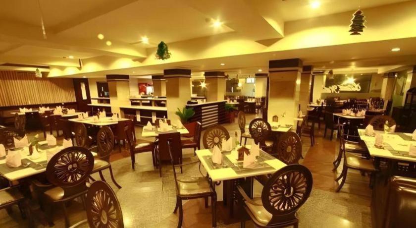 Hotel Banjarmasin International 外观 照片