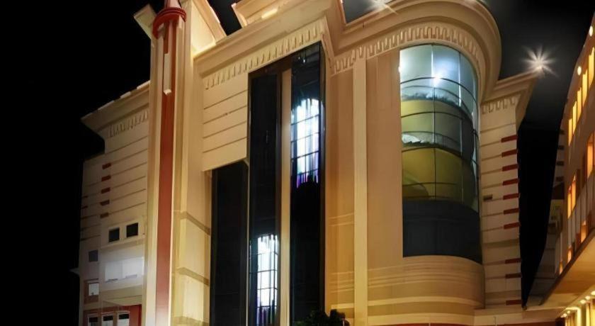 Hotel Banjarmasin International 外观 照片